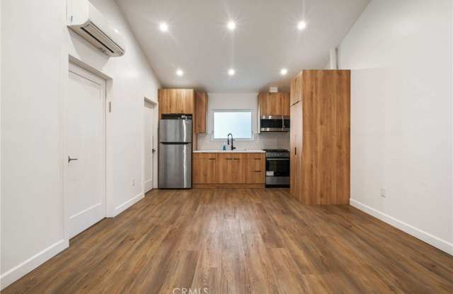 6617 Farralone Avenue photos photos