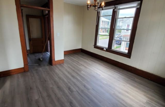 103 GRAND - 103 Grand Ave, Cumberland, MD 21502