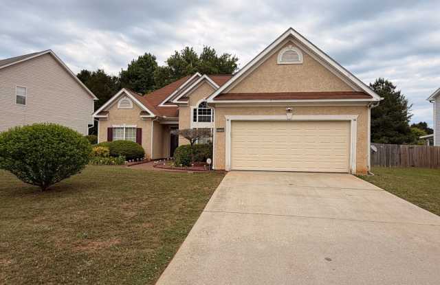 Charming 3-Bedroom Home In City Square! photos photos Charming 3-Bedroom Home In City Square! photos photos