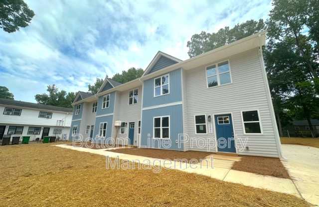 2923 Burgess Dr photos photos