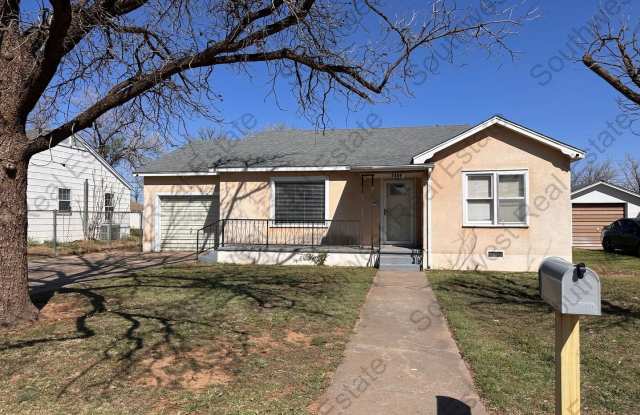Beautiful 3 bedroom 1 bathroom house Gallery 1