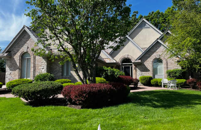 Stunning Custom Built Home with ALL Utilities Included!! photos photos Stunning Custom Built Home with ALL Utilities Included!! photos photos