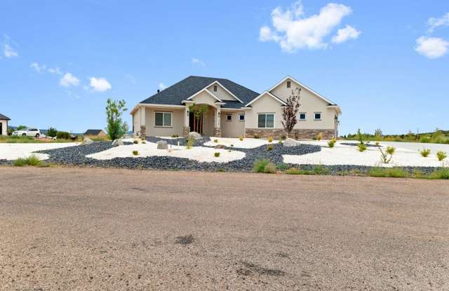 Elegant Residence on an Acre Lot photos photos