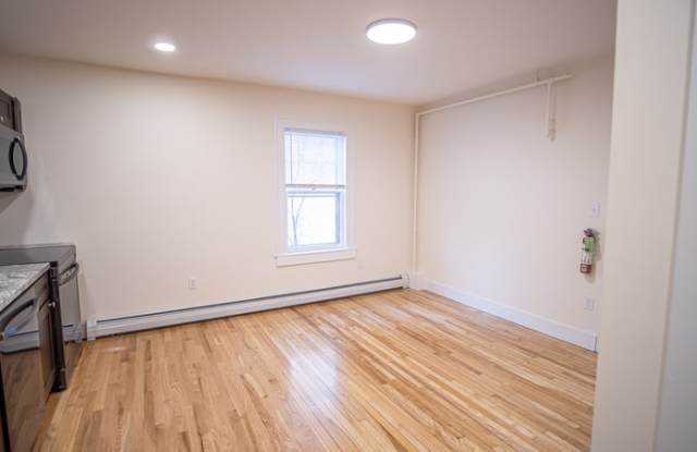 28 South Williams Street - 2 N Gallery 3