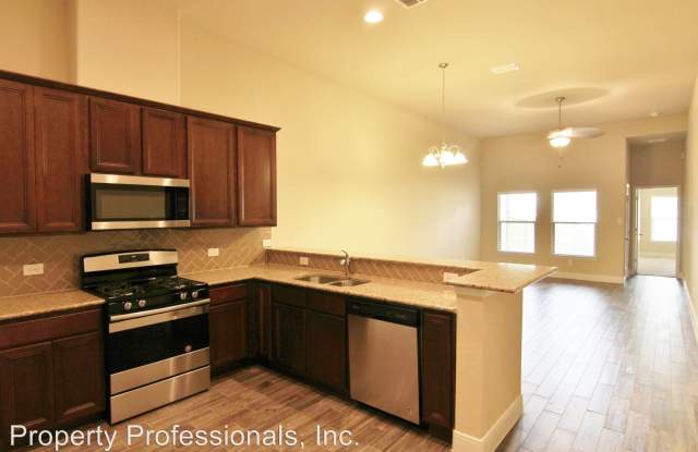 1243 Old FM 306 Gallery 3