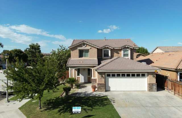 Charming 4-Bedroom, 3-Bathroom Home in Silver Creek photos photos
