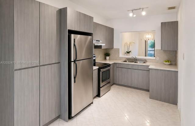 1445 Amanda St photos photos