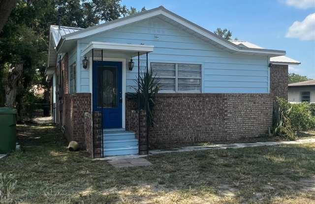 407 AVENUE A SE photos photos