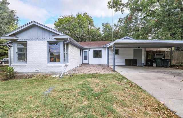 3857 W Spurgeon Street Gallery 4