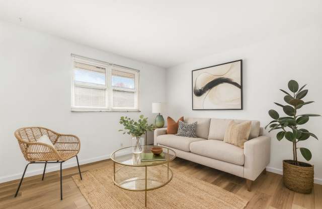 Modern Living in the Heart of 43212 | Fully Renovated 2BR at 1772 N Star Ave photos photos