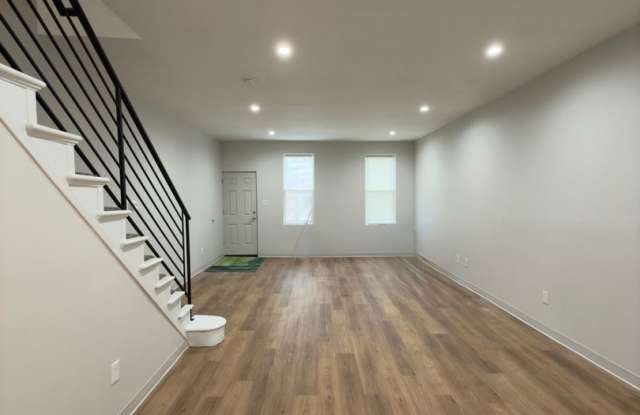 3 bed 2.5 bath townhome - New Renovation photos photos
