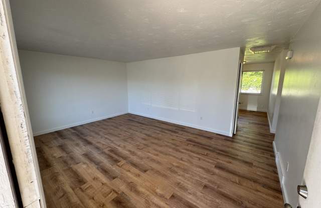 5524 W Townsend Way Gallery 4