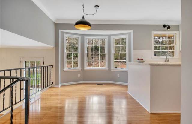 1121 Verdon Drive Gallery 3