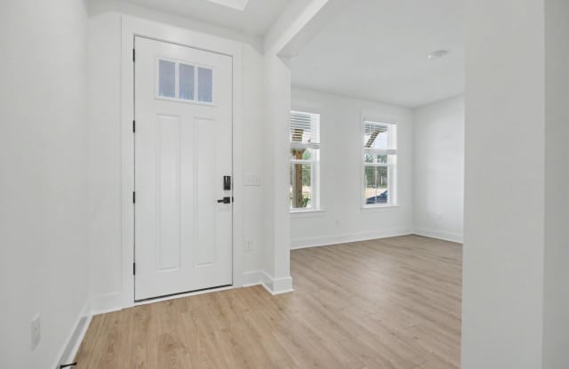 3084A Claredon St Gallery 4