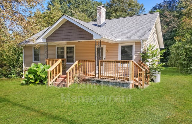 22 Springside Avenue - 22 Springside Avenue, Parker, SC 29611
