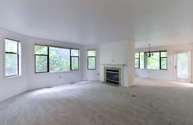 Gorgeous Spacious 2+ Bedroom 2 Bath Condo Providence Point Issaquah photos photos