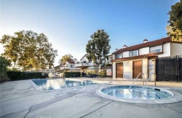 2027 South Campus Avenue Unit G - 2027 South Campus Avenue, Ontario, CA 91761