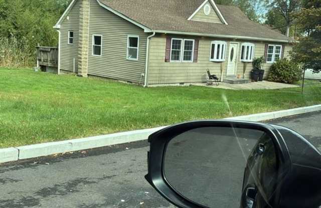 60 Narcissus Rd - 60 Narcissus Road, Kings Park, NY 11754