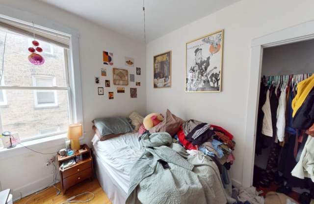 2136 West Berteau photos photos