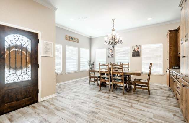 5327 Bella Place Gallery 4