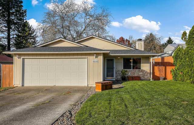 Expansive Backyard, Gardening Space & Comfortable Single-Level Living photos photos
