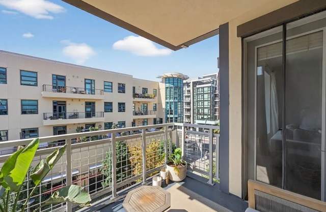 **150 The Promenade N #415 Long Beach** Upstairs Spacious 2 bedroom 2 bath !!2 weeks free OAC!! photos photos