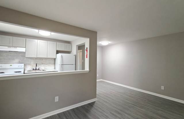 300 Main St photos photos