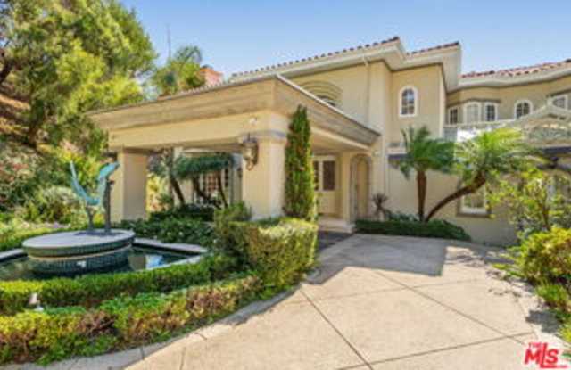 1328 Las Pulgas Road Gallery 2