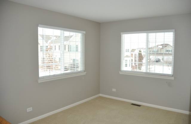 215 MacIntosh Avenue Gallery 2