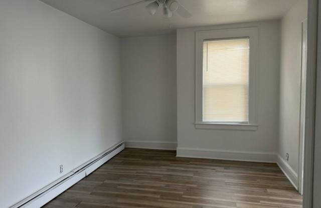 545 Newark Ave Gallery 3
