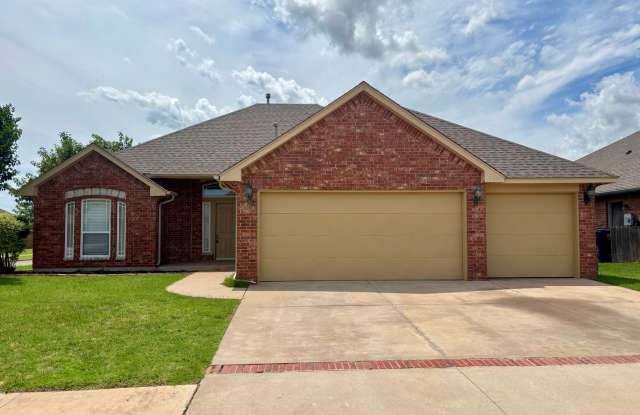 Charming 4 Bed 2 Bath in Yukon - 745 Caroline Drive, Oklahoma City, OK 73099