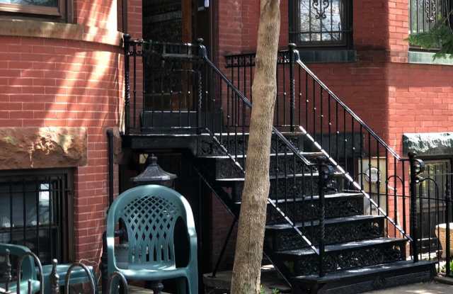 220 8TH STREET SE Gallery 2