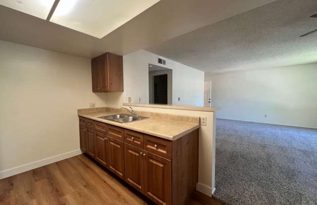 Down town apartment, close to the beach! Gallery 3