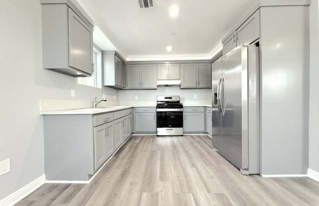 320 East 55th Street photos photos