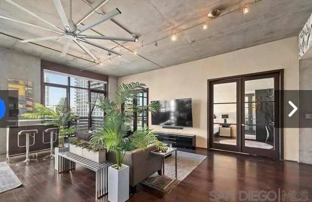 527 10Th Ave photos photos