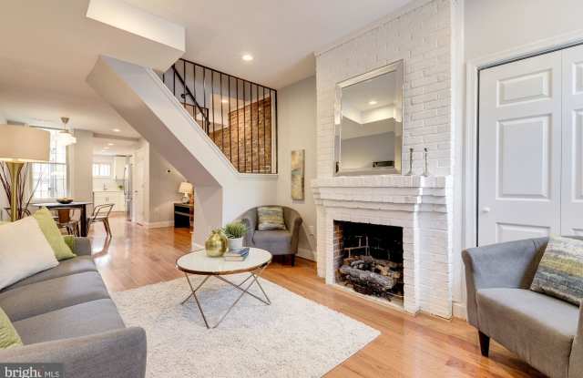 2261 12TH PLACE NW Gallery 4