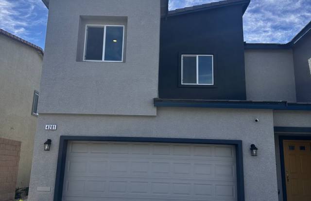 Modern 3-Bedroom Townhome with Loft in Valley Vista! photos photos