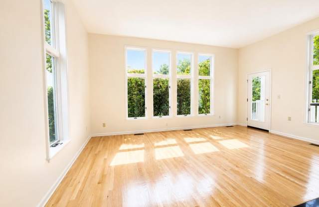 6 Cornell Place Gallery 3