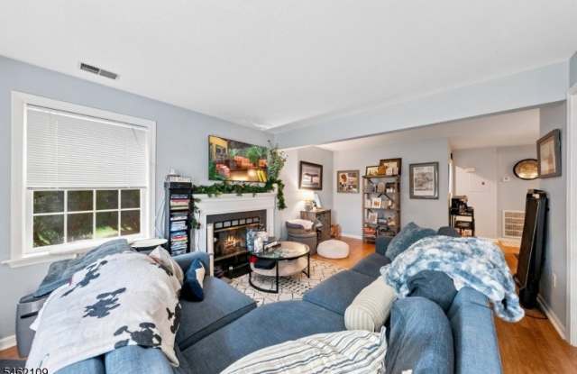 342 Potomac Dr Gallery 4