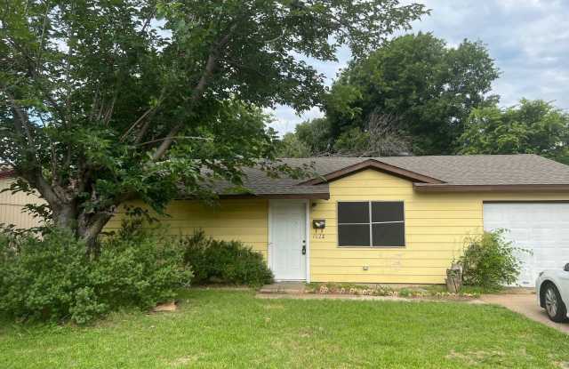 1022 Pangburn Street - 1022 Pangburn Street, Grand Prairie, TX 75051