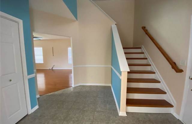 2300 Lakecrest Drive Gallery 3