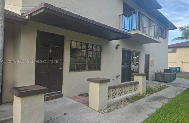 4586 SW 139th Ct Gallery 2