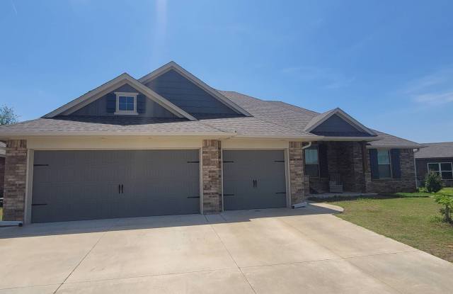 Very Beautiful 4 Bedroom Home in Mustang Schools photos photos