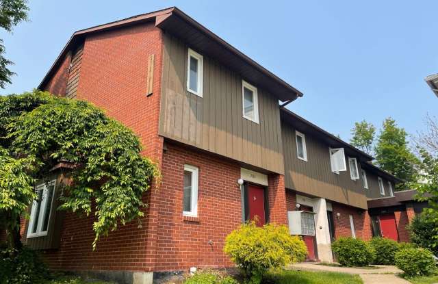 Fall Semester Lease Available! 2 Bedroom Townhome on W. College photos photos