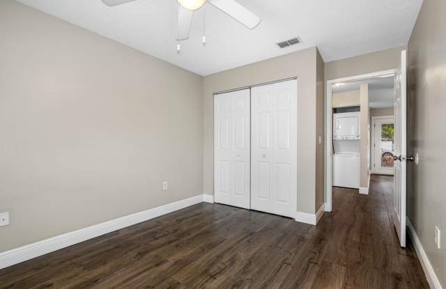 2703 W Tampa Bay Blvd - 2703 West Tampa Bay Boulevard, Tampa, FL 33607