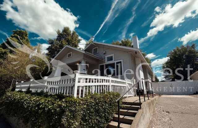 Beautifully Renovated Historic 3 Bedroom Home photos photos
