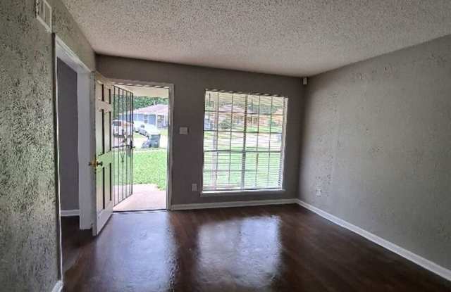 2910 Elbert Dr Gallery 2