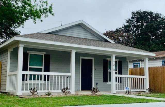 2218 Ruth photos photos