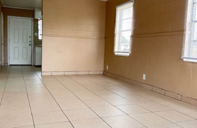 307 West Main Street - 1 Gallery 2