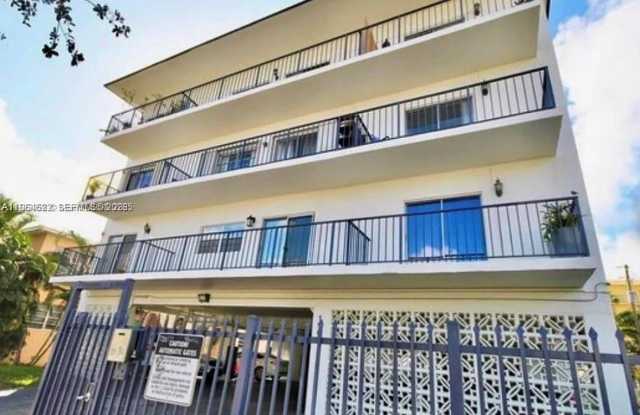 1960 Marseille Dr photos photos 1960 Marseille Dr photos photos